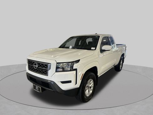 Certified 2024 Nissan Frontier SV w/ Technology Package AWD/4WD image 30