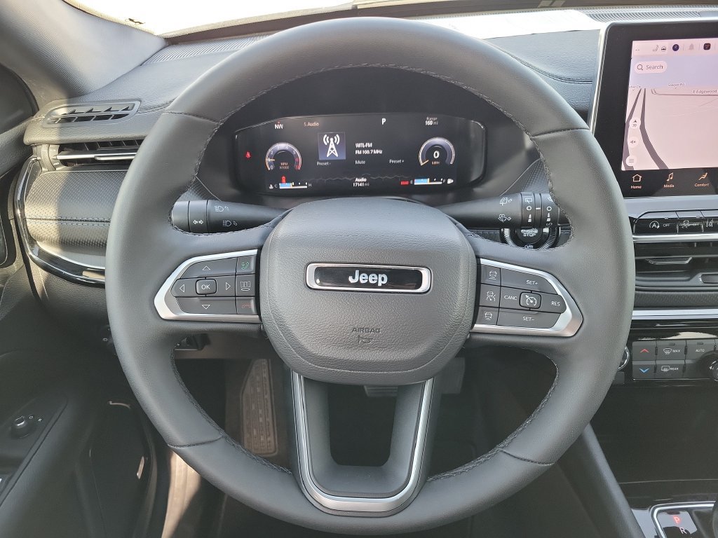 Used 2025 Jeep Compass Limited w/ High Altitude Package AWD/4WD image 35