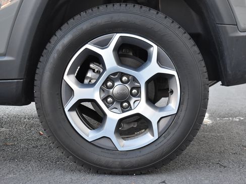 Used 2022 Jeep Compass Trailhawk w/ Trailhawk Convenience Group image 27