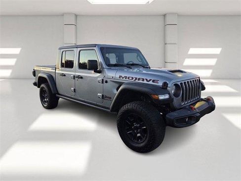 Used 2021 Jeep Gladiator Mojave image 3