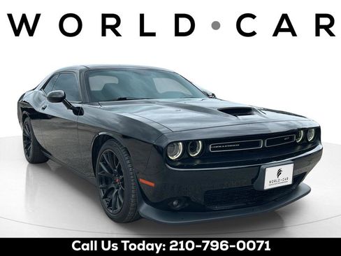 Used 2019 Dodge Challenger GT w/ Plus Package RWD image 1