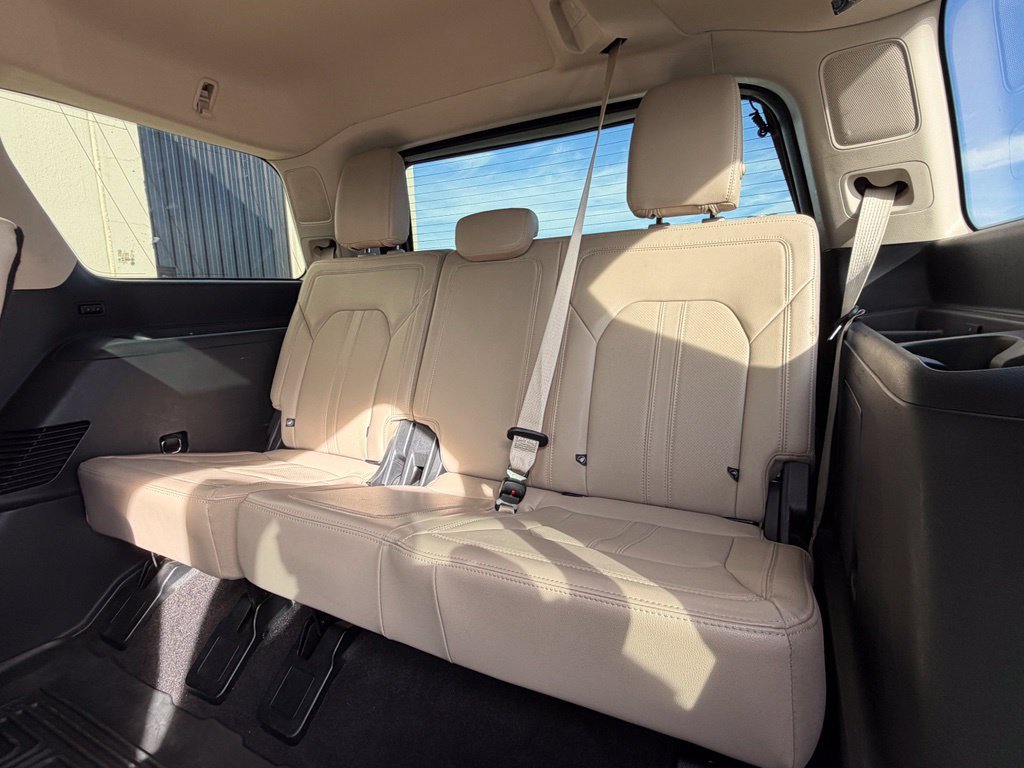 Used 2022 Ford Expedition Limited AWD/4WD image 11