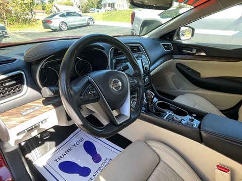 Used 2017 Nissan Maxima Platinum image 18