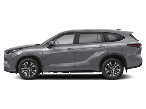New 2025 Toyota Highlander XLE image 3