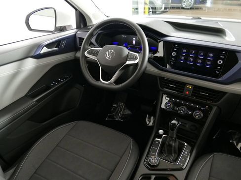 Used 2024 Volkswagen Taos SE AWD/4WD image 22