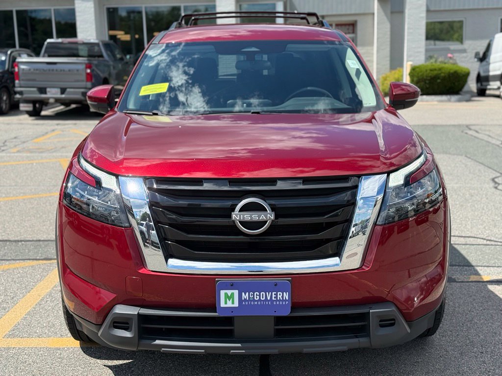 Used 2023 Nissan Pathfinder SV AWD/4WD image 8