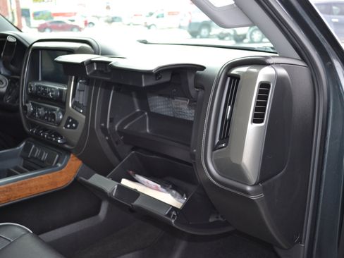 Used 2017 Chevrolet Silverado 1500 High Country image 35