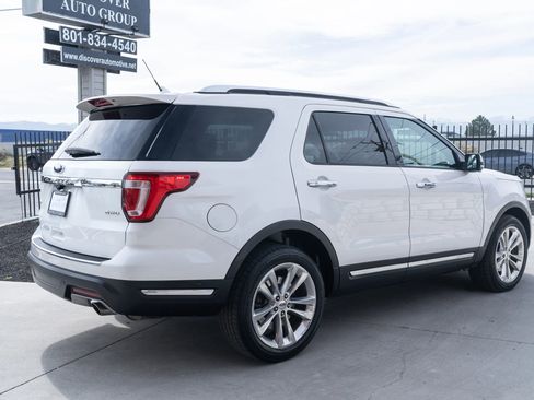 Used 2018 Ford Explorer Limited w/ Equipment Group 301A image 10
