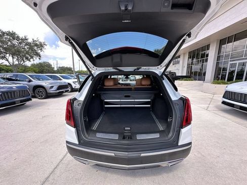 Certified 2024 Cadillac XT5 Premium Luxury w/ Technology Package FWD image 32