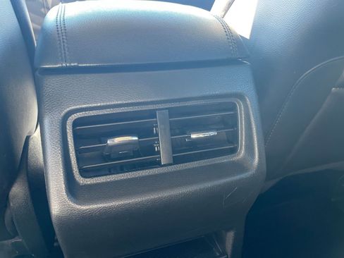 Used 2022 Ford Edge SEL image 24