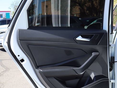 Used 2019 Volkswagen Jetta SE FWD image 29