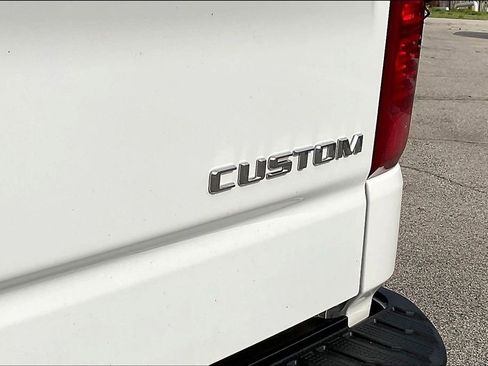 Used 2023 Chevrolet Silverado 1500 Custom image 31