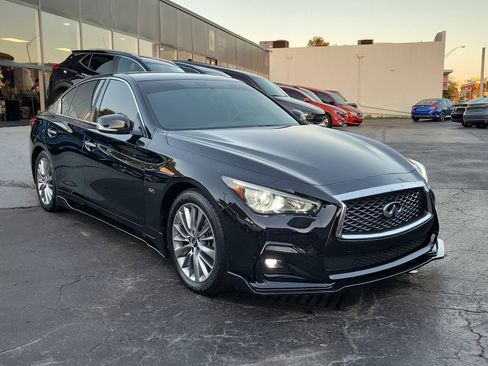 Used 2018 INFINITI Q50 Luxe w/ Essential Package (3.0T Luxe) RWD image 3