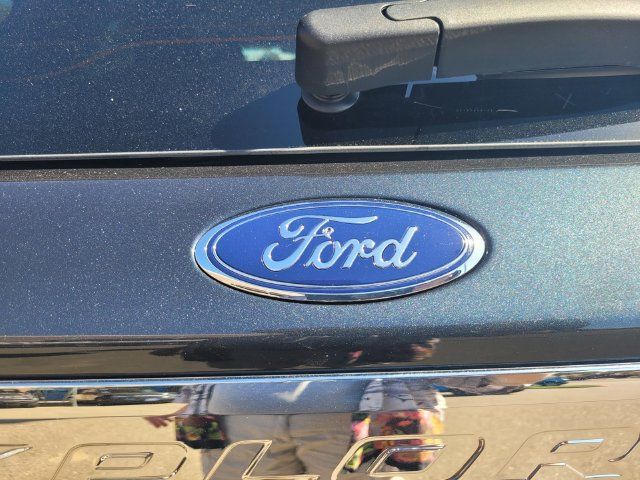 Certified 2023 Ford Explorer XLT w/ Equipment Group 202A RWD image 7