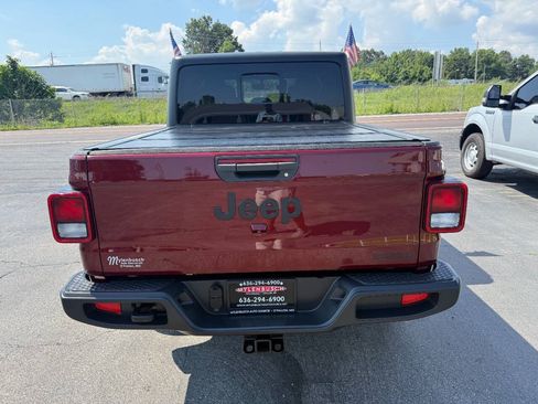 Used 2021 Jeep Gladiator Sport AWD/4WD image 6