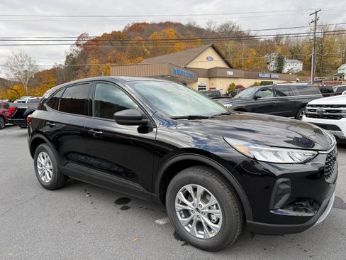 New 2026 Ford Escape Active w/ Tech Pack #1 image 3