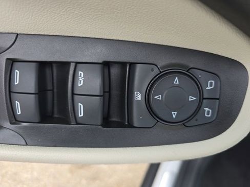 Used 2023 Buick Encore GX Select w/ Safety Package II image 27