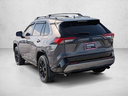 Certified 2022 Toyota RAV4 SE w/ Convenience Package AWD/4WD image 8