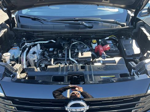 New 2026 Nissan Kicks SV image 29