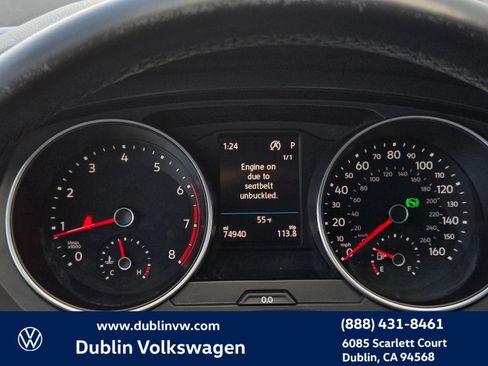 Used 2018 Volkswagen Tiguan SE w/ Panoramic Sunroof Package image 25