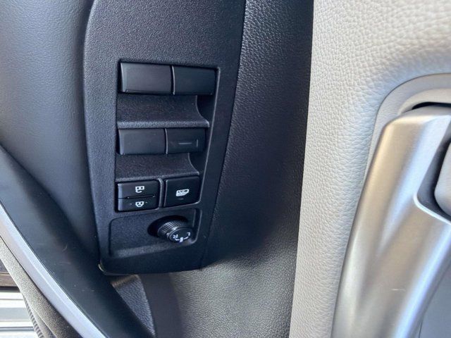 Certified 2025 Toyota Corolla SE FWD image 8