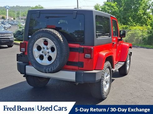 Used 2013 Jeep Wrangler Sahara AWD/4WD image 11