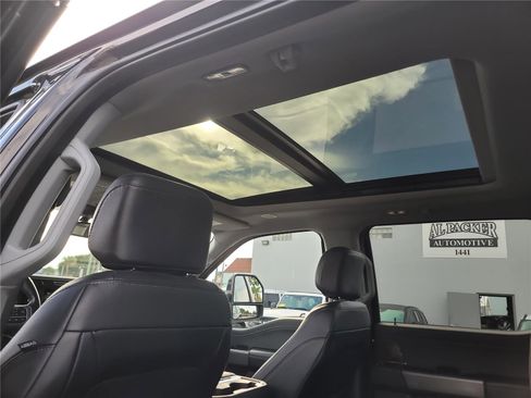 Used 2023 Ford F250 Lariat w/ Lariat Ultimate Package image 30