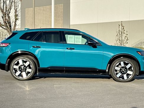 Certified 2024 Honda Prologue Elite image 3