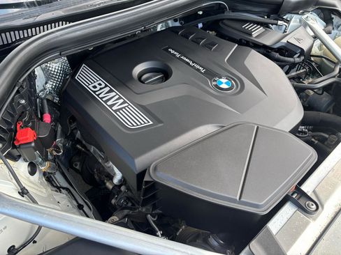 Used 2019 BMW X3 xDrive30i w/ Driving Assistance Package image 13