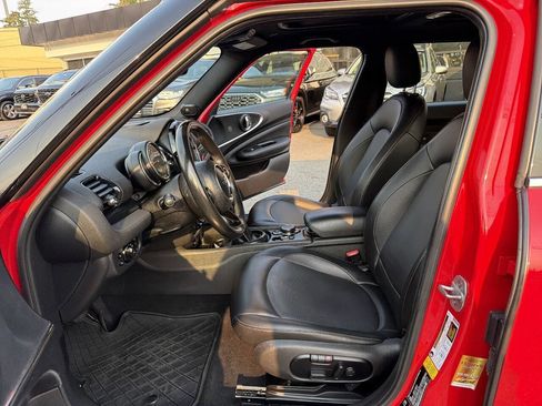 Used 2019 MINI Cooper Clubman ALL4 w/ Premium Package AWD/4WD image 34