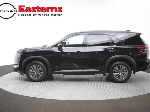 Used 2024 Nissan Pathfinder S AWD/4WD image 59
