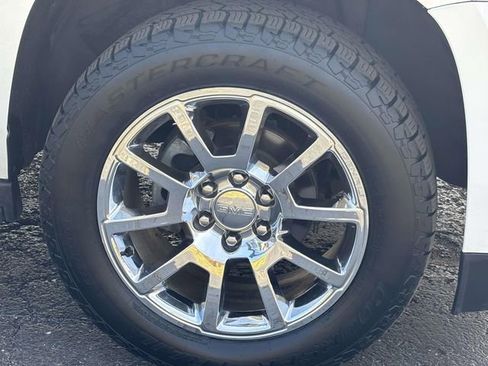Used 2018 GMC Yukon Denali w/ Open Road Package AWD/4WD image 36