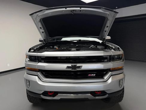 Used 2017 Chevrolet Silverado 1500 LT w/ All Star Edition AWD/4WD image 7
