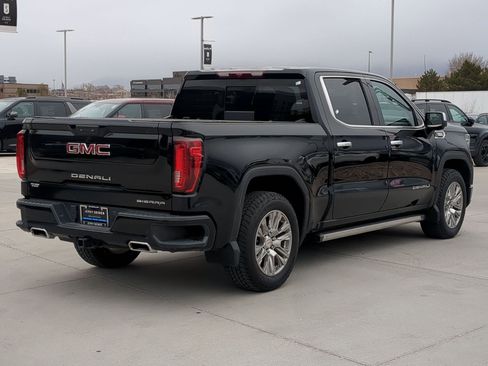 Used 2022 GMC Sierra 1500 Denali image 6