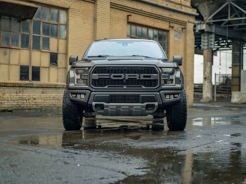 Used 2017 Ford F150 Raptor w/ Equipment Group 802A Luxury image 24