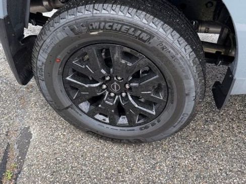 New 2026 Nissan Frontier SV AWD/4WD image 12