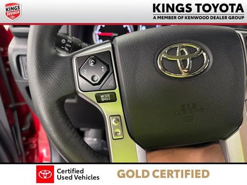 Used 2022 Toyota 4Runner Limited AWD/4WD image 30