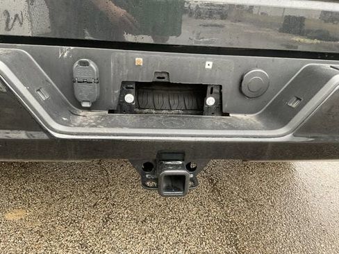 Used 2024 Chevrolet Silverado 1500 Custom image 9