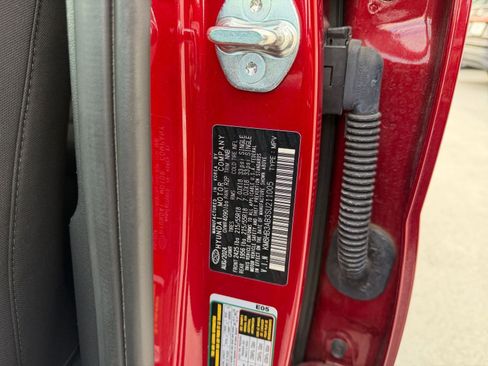 Used 2025 Hyundai Kona SEL image 29