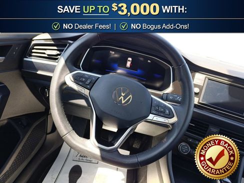 Used 2024 Volkswagen Jetta SE w/ Panoramic Sunroof Package FWD image 18