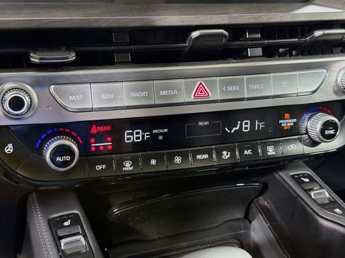 Used 2024 Kia Telluride EX X-Line AWD/4WD image 17