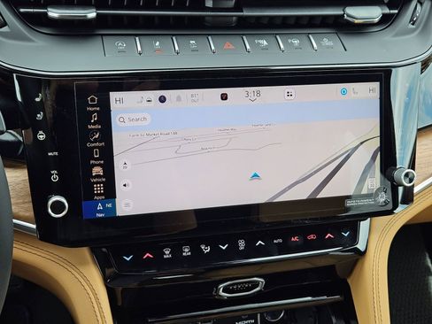 New 2026 Jeep Grand Cherokee Summit AWD/4WD image 18