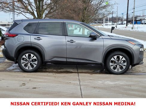 Certified 2023 Nissan Rogue SV image 2