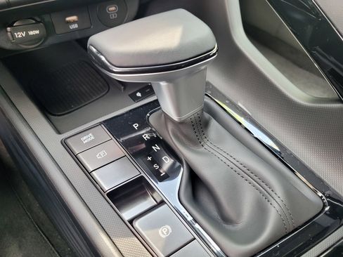 New 2025 Hyundai Elantra SEL image 18