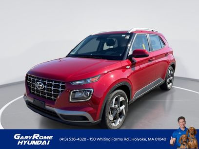 Certified 2023 Hyundai Venue SEL w/ Cargo Package