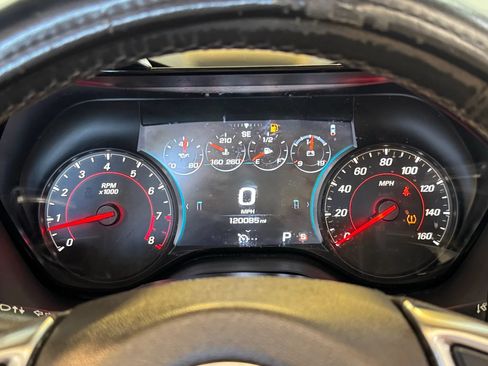 Used 2017 Chevrolet Camaro LT RWD image 20