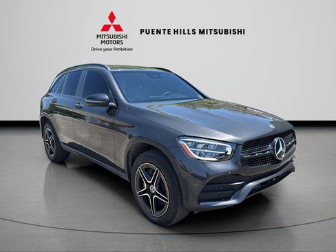 Used 2022 Mercedes-Benz GLC 300 4MATIC image 3