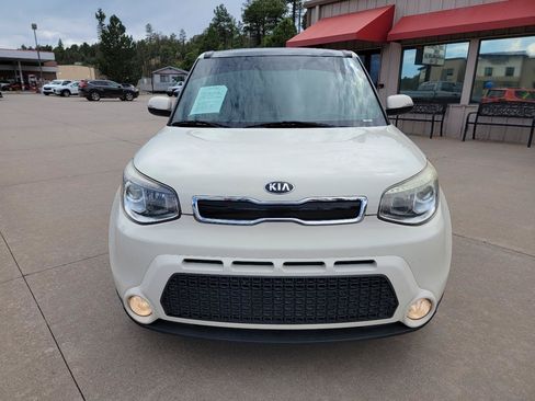 Used 2015 Kia Soul ! w/ Sun & Sound Package FWD image 2
