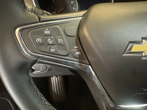 Used 2024 Chevrolet Equinox LT AWD/4WD image 11