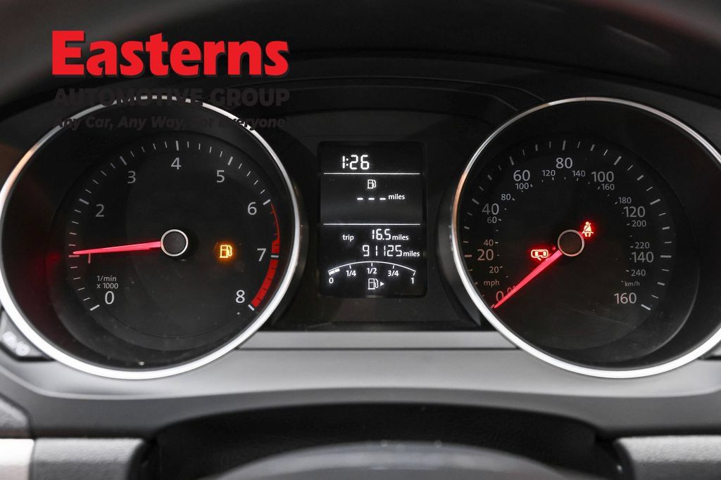 Used 2017 Volkswagen Jetta S w/ Jetta S Cold Weather Package FWD image 18
